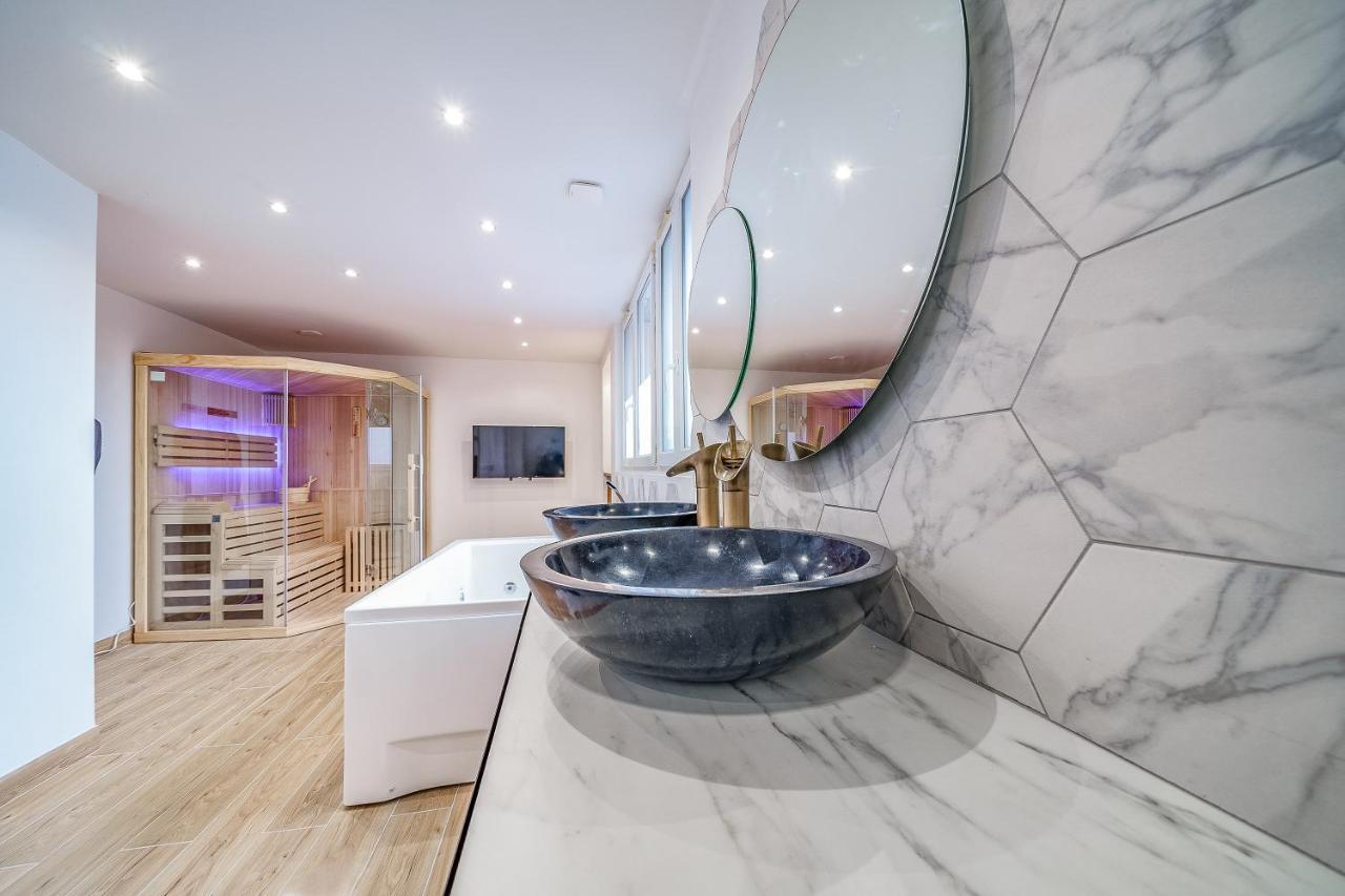 L'Evasion - Sauna Jacuzzi Cinema Tours Zewnętrze zdjęcie